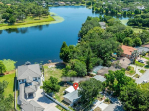 Lakefront private oasis in Tampa Bay